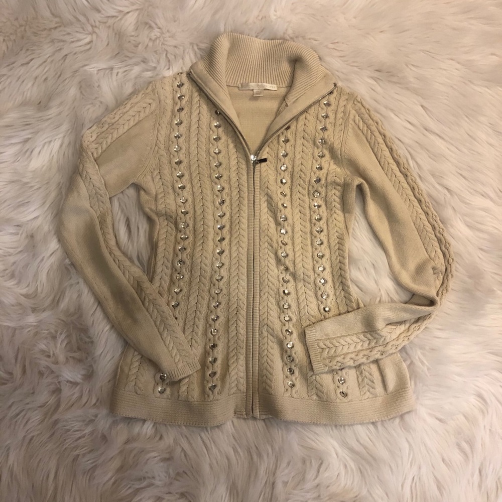 Sweater zip front